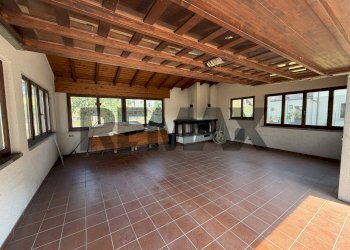 Soggiorno - Semi-detached house via Tofane
 
5, Induno Olona - photo 33