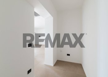 Hall / corridoio - Two-room apartment via Padre Candido
 
42, Roma - photo 15