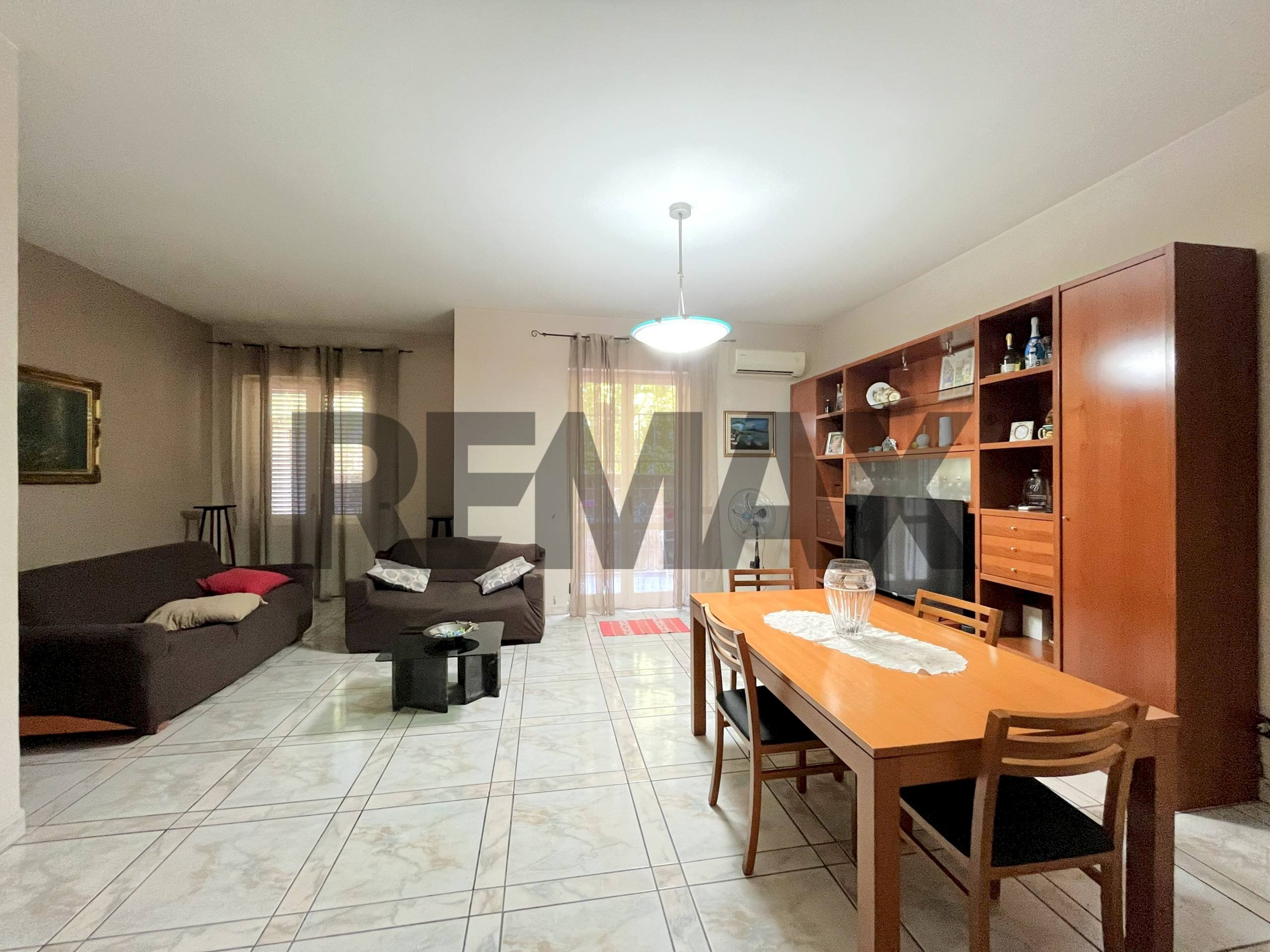 Sala da pranzo - Four-room apartment Via Macedonia
2, Lusciano - photo 2