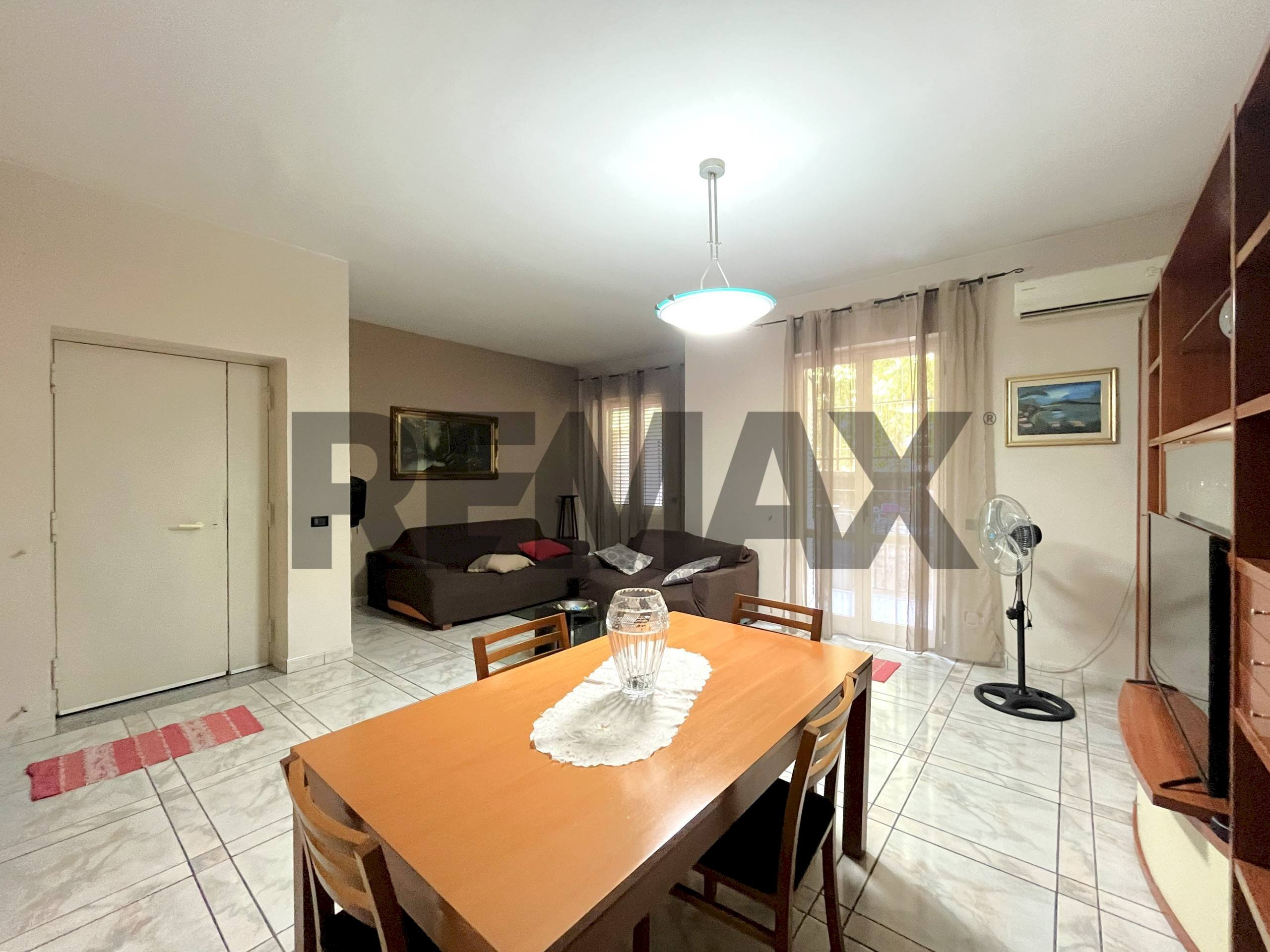 Sala da pranzo - Four-room apartment Via Macedonia
2, Lusciano - photo 3