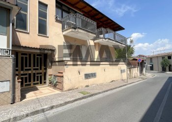 Edificio all\'aperto - Four-room apartment Via Macedonia
 
2, Lusciano - photo 28