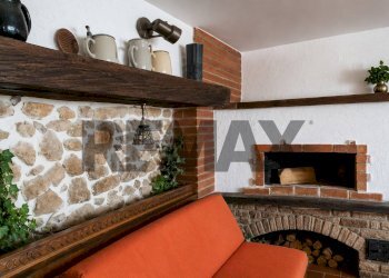 Dettagli - Bilocale Via Sant'Angelo Vecchio
 
2, Pesche - foto 2