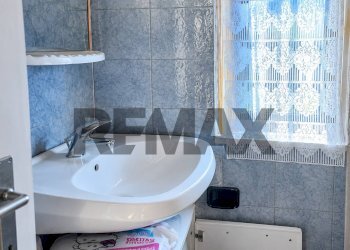 Bagno - Bilocale Via Sant'Angelo Vecchio
 
2, Pesche - foto 6