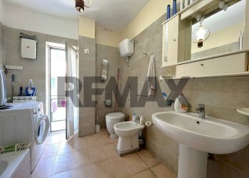 Bagno - Three-room apartment Traversa terza di via Pier Capponi
 
12, Giugliano in Campania - photo 8