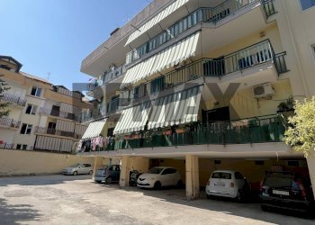 Edificio all\'aperto - Three-room apartment Traversa terza di via Pier Capponi
 
12, Giugliano in Campania - photo 25
