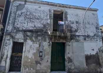 Casa all\'aperto - Casa semi indipendente Via Macello
 
11, Aci Catena - foto 10