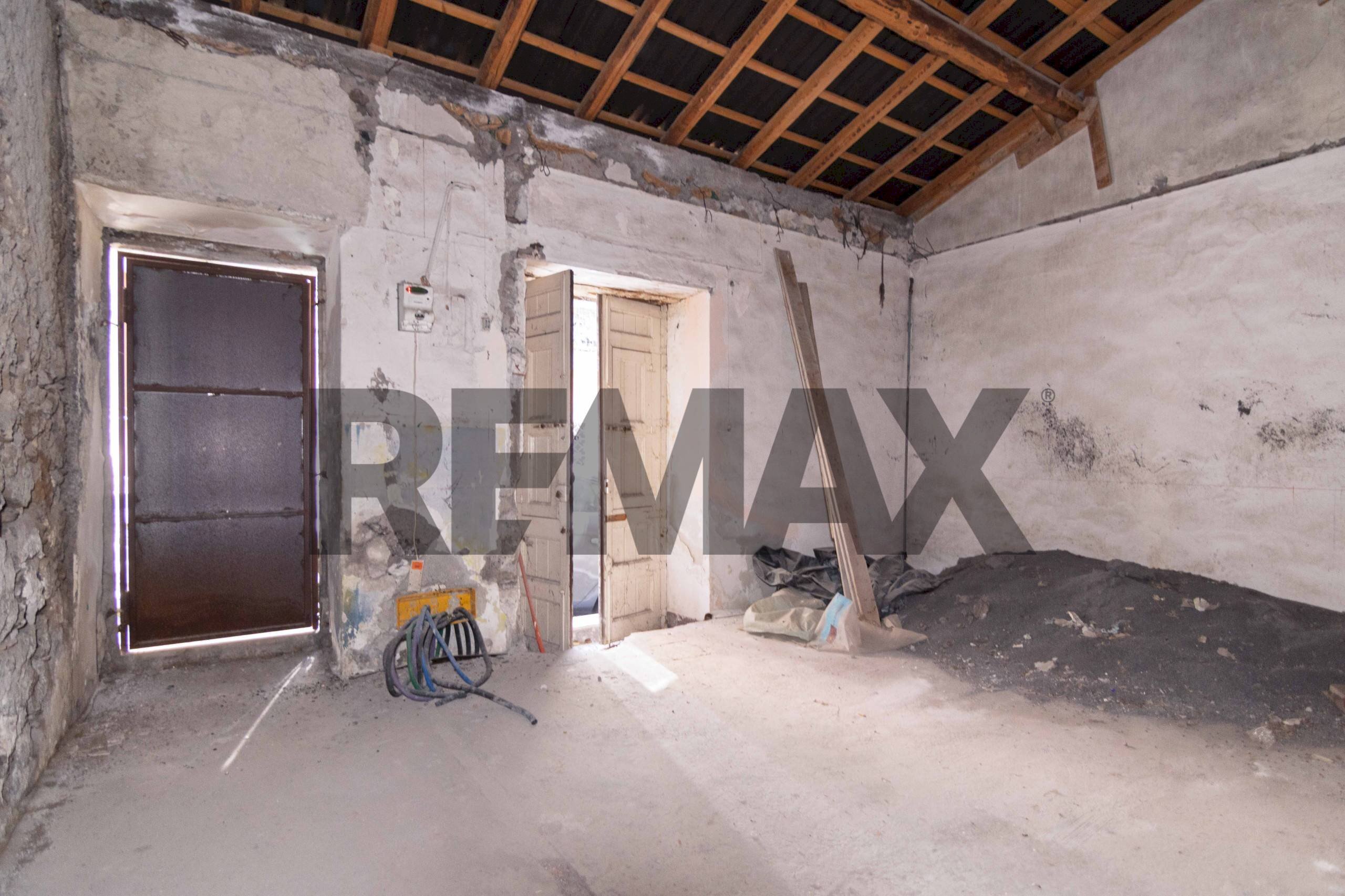 Stanza vuota - Casa indipendente Via Sant'Orsola
 
83, Misterbianco - foto 1