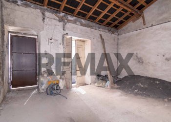Stanza vuota - Casa indipendente Via Sant'Orsola
 
83, Misterbianco - foto 1