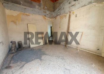 Stanza vuota - Casa indipendente Via Rocche
 
41, Paterno - foto 13