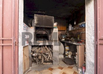 Dispensa di stoccaggio - Villa Via Filzetta
 
13, Catania - photo 28