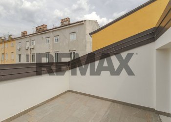 Terrazza - Attico Via Ugo Foscolo
 
42, Trieste - foto 15