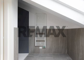 Bagno - Attico Via Ugo Foscolo
 
42, Trieste - foto 19