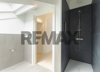 Bagno - Attico Via Ugo Foscolo
 
42, Trieste - foto 20