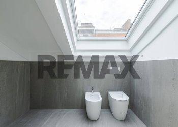 Bagno - Attico Via Ugo Foscolo
 
42, Trieste - foto 22