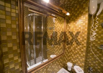 Bagno - Trilocale FRAZIONE IZZALINI
 
SNC, Todi - foto 31