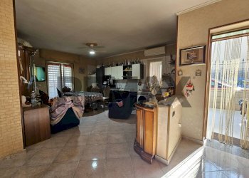 Soggiorno - Three-room apartment Via Luigi Pirandello
 
4, Cardito - photo 4