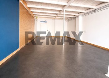 Parcheggio - Commercial Premises Via Stelvio
 
42, Talamona - photo 8