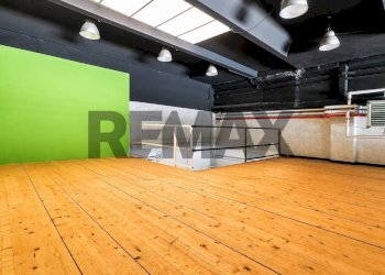Non correlato - Commercial Premises Via Stelvio
 
42, Talamona - photo 14