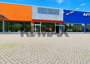 Edificio all\'aperto - Commercial Premises Via Stelvio
 
42, Talamona - photo 18