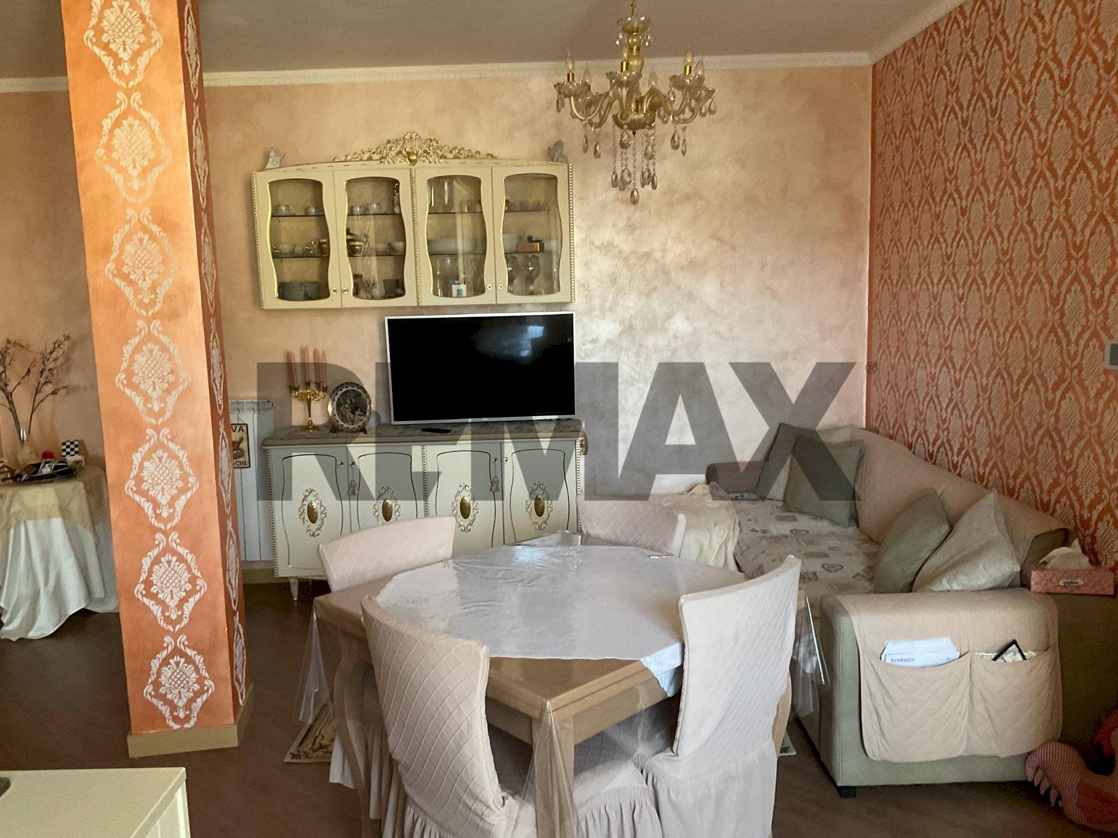 Sala da pranzo - Casa semi indipendente via Enrico Tazzoli
 
11, Carugo - foto 2