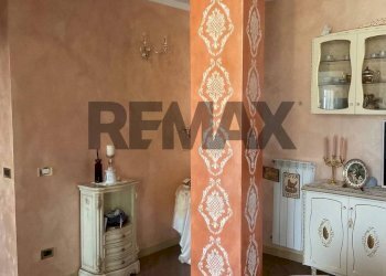 Camera / camera da letto - Casa semi indipendente via Enrico Tazzoli
11, Carugo - foto 3