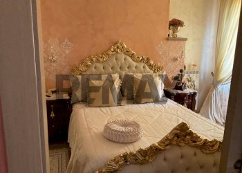 Camera / camera da letto - Casa semi indipendente via Enrico Tazzoli
11, Carugo - foto 10