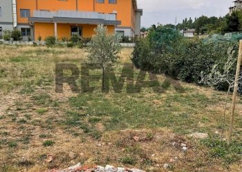 Casa all\'aperto - Casa semi indipendente via Enrico Tazzoli
11, Carugo - foto 18