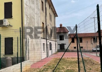 Edificio all\'aperto - Casa semi indipendente via Enrico Tazzoli
11, Carugo - foto 22