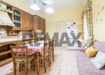 Sala da pranzo - Quadrilocale via Pisa
 
19, Misterbianco - foto 7