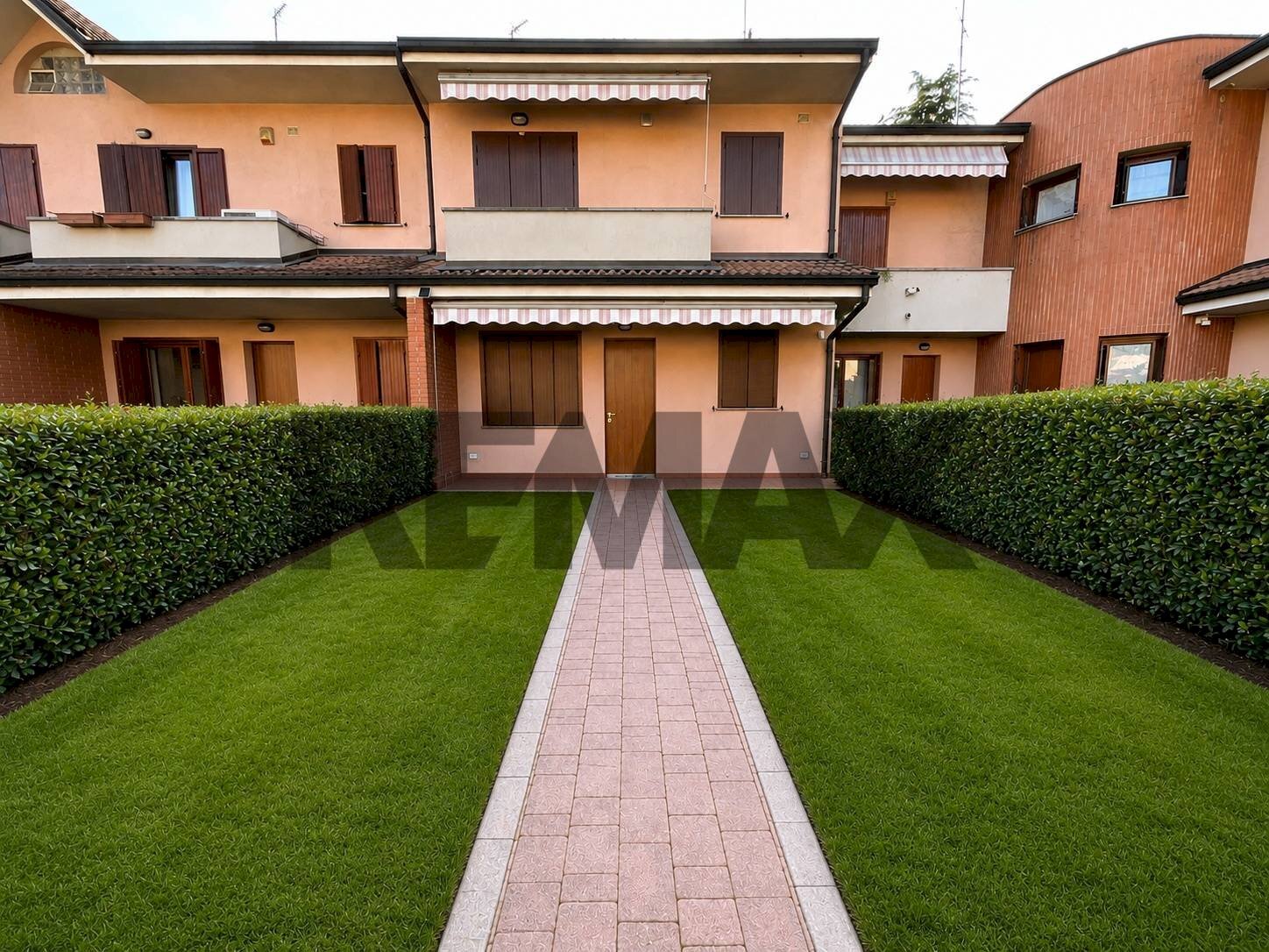 Casa all\'aperto - Terraced Villa Piazza dello Sport
 
1, Arese - photo 1