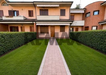 Casa all\'aperto - Terraced Villa Piazza dello Sport
 
1, Arese - photo 1