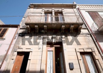 Edificio all\'aperto - Casa indipendente VIA ACRE
 
80, Palazzolo Acreide - foto 4