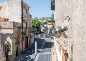 Edificio all\'aperto - Casa indipendente VIA ACRE
 
80, Palazzolo Acreide - foto 23