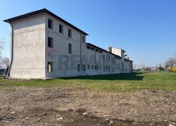 Edificio all\'aperto - Terreno edificabile Via Castellana
 
331, Romano d'Ezzelino - foto 3