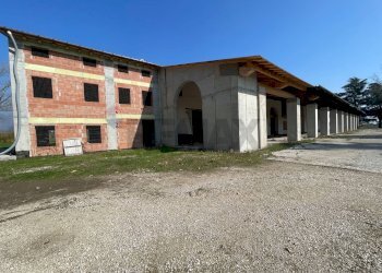 Casa all\'aperto - Terreno edificabile Via Castellana
 
331, Romano d'Ezzelino - foto 8