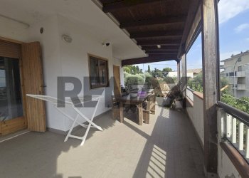 Terrazza - Casa indipendente Via Colle Paradiso
 
17, Pescara - foto 13