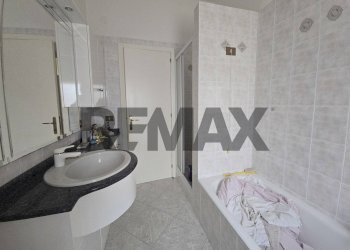 Bagno - Casa indipendente Via Colle Paradiso
 
17, Pescara - foto 21