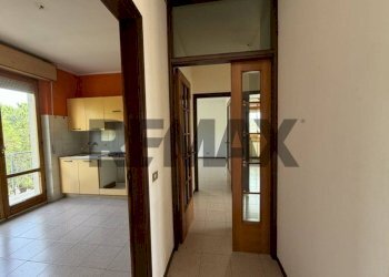 Hall / corridoio - Three-room apartment Via dei Mestieri
 
13, Falconara Marittima - photo 13