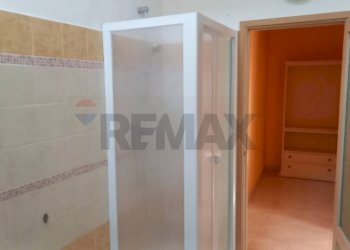 Bagno - Three-room apartment Corso Garibaldi
 
81, Cingoli - photo 14