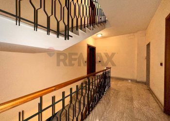 Scale - Apartment Corso Fratelli Cairoli
 
177, Macerata - photo 4