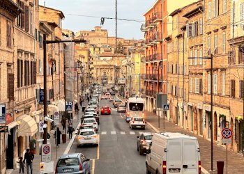 Edificio all\'aperto - Apartment Corso Fratelli Cairoli
 
177, Macerata - photo 6