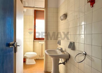 Bagno - Apartment Corso Fratelli Cairoli
 
177, Macerata - photo 10