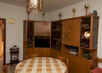 Sala da pranzo - Casa semi indipendente Frazione San Giovanni
 
9, Fabriano - foto 8