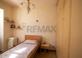 Camera / camera da letto - Casa semi indipendente Frazione San Giovanni
 
9, Fabriano - foto 17