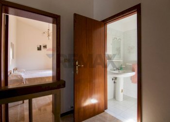 Bagno - Casa semi indipendente Frazione San Giovanni
 
9, Fabriano - foto 20