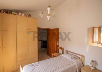 Camera / camera da letto - Casa semi indipendente Frazione San Giovanni
 
9, Fabriano - foto 26