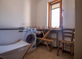 Lavanderia - Casa semi indipendente Frazione San Giovanni
 
9, Fabriano - foto 30
