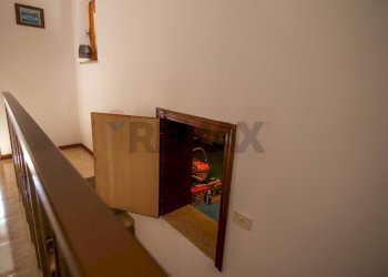 Scale - Casa semi indipendente Frazione San Giovanni
 
9, Fabriano - foto 33
