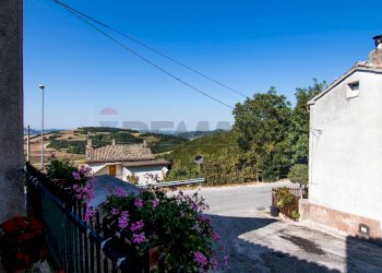 Terrazza - Casa semi indipendente Frazione San Giovanni
 
9, Fabriano - foto 38