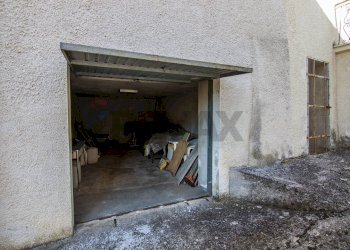 Parcheggio - Casa semi indipendente Frazione San Giovanni
 
9, Fabriano - foto 40